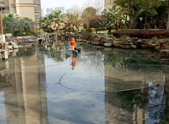 虎门镇景观池淤泥清理